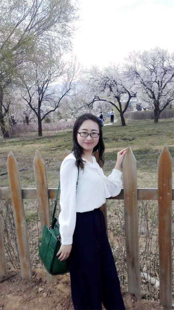 標(biāo)題：【以學(xué)明志，以禮修身】呼市一中德育大講堂系列——優(yōu)秀班主任馬秀蘭老師的展示課
瀏覽次數(shù)：659
發(fā)表時(shí)間：2017-04-14