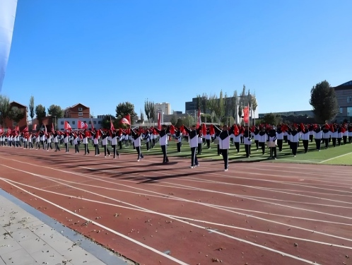 標(biāo)題：陽光律動(dòng)，青春飛揚(yáng)——2025年全市中小學(xué)特色大課間展示活動(dòng)
瀏覽次數(shù)：1244
發(fā)表時(shí)間：2025-12-01