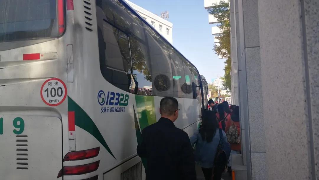 標題：行是知之始、知是行之成 | 呼市一中化學教研組赴化工廠參觀學習
瀏覽次數(shù)：915
發(fā)表時間：2020-10-22