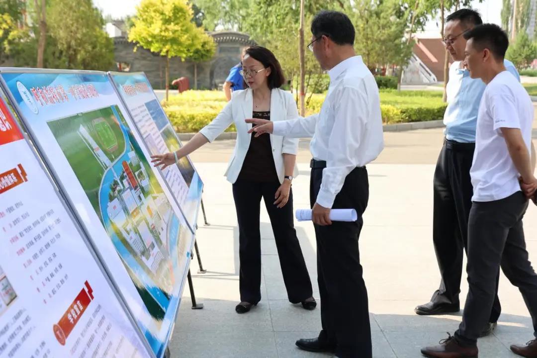 標題：市人大督辦小組赴我校督辦呼市一中新校區(qū)建設(shè)
瀏覽次數(shù)：1511
發(fā)表時間：2021-06-19