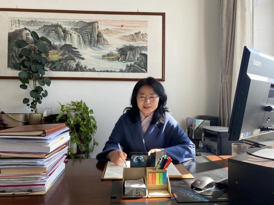 標(biāo)題：呼和浩特市第一中學(xué)2022年春季高三年級師生復(fù)課線上培訓(xùn)
瀏覽次數(shù)：1983
發(fā)表時(shí)間：2022-04-04